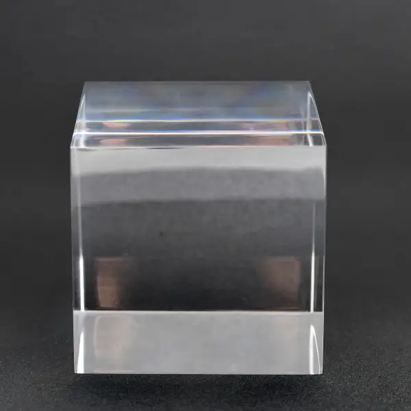 Foto 2: Cubi trasparenti in plexiglass da 35mm